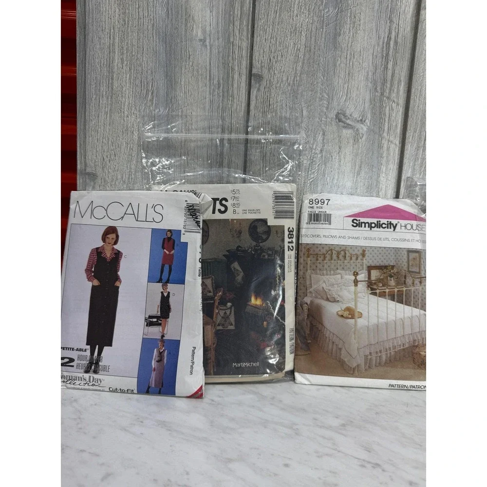 Vintage Sewing Pattern Lot McCalls Simplicity Purses Home Decor Stuffed Animals